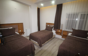 Otel Üç Kişilik Oda